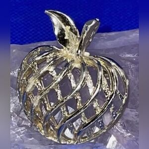 Vintage Gerry’s Signed Apple Gold Tone Brooch Pin